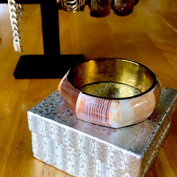 Brass seashell bracelet - Picture 1 of 1